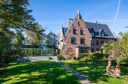 Villa for rent in Sterrebeek