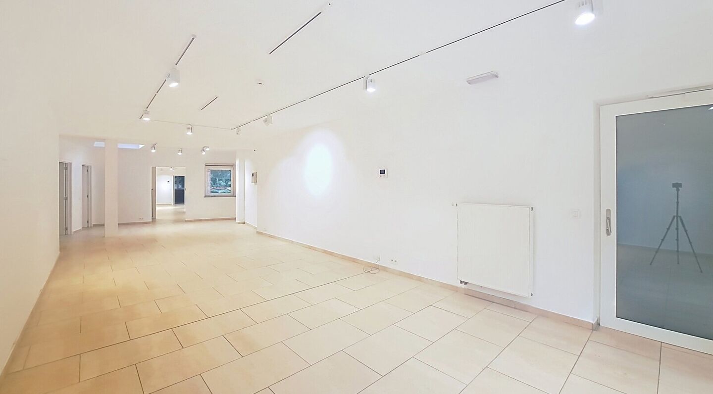Commercial groundfloor for rent in Zaventem