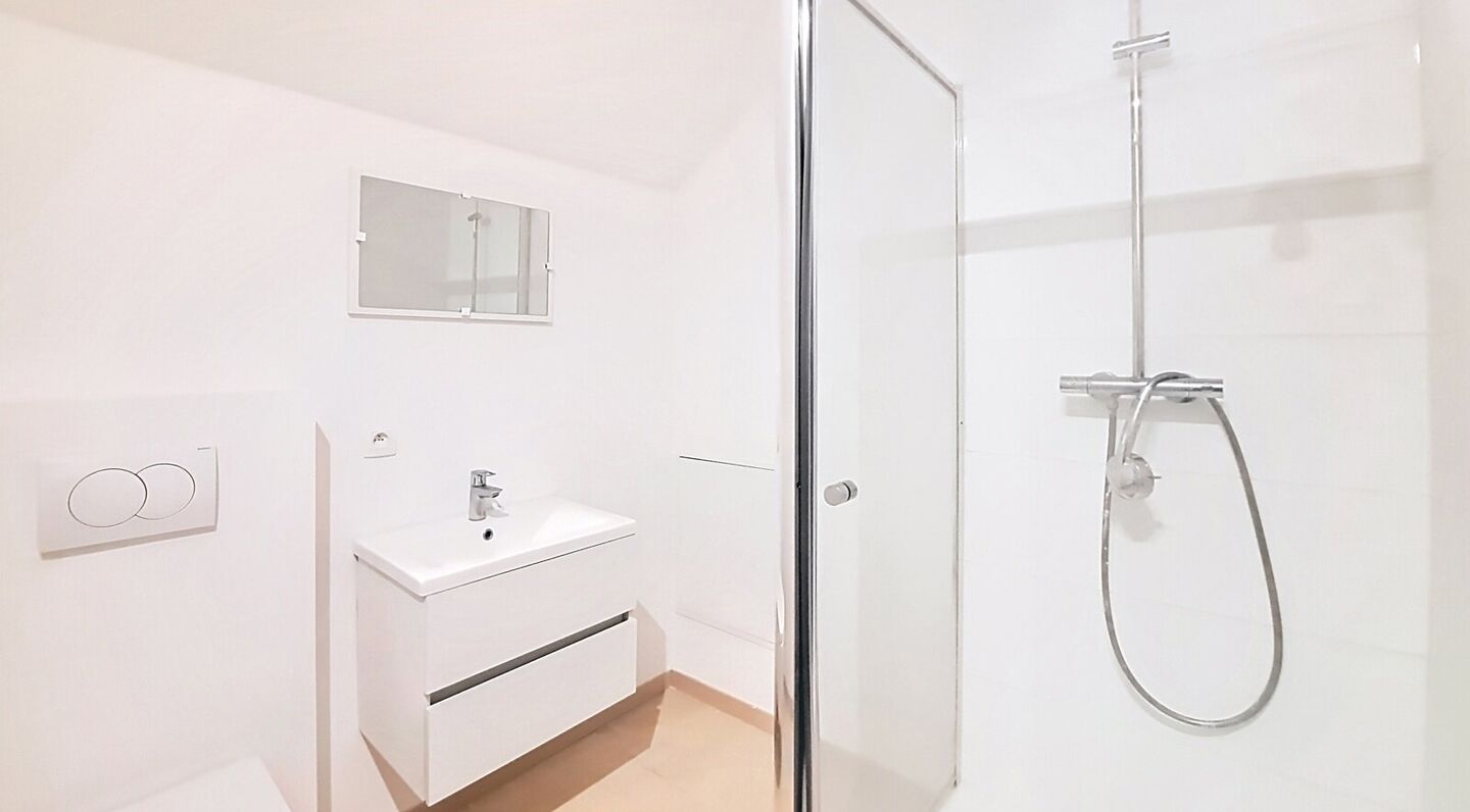 Commercial groundfloor for rent in Zaventem