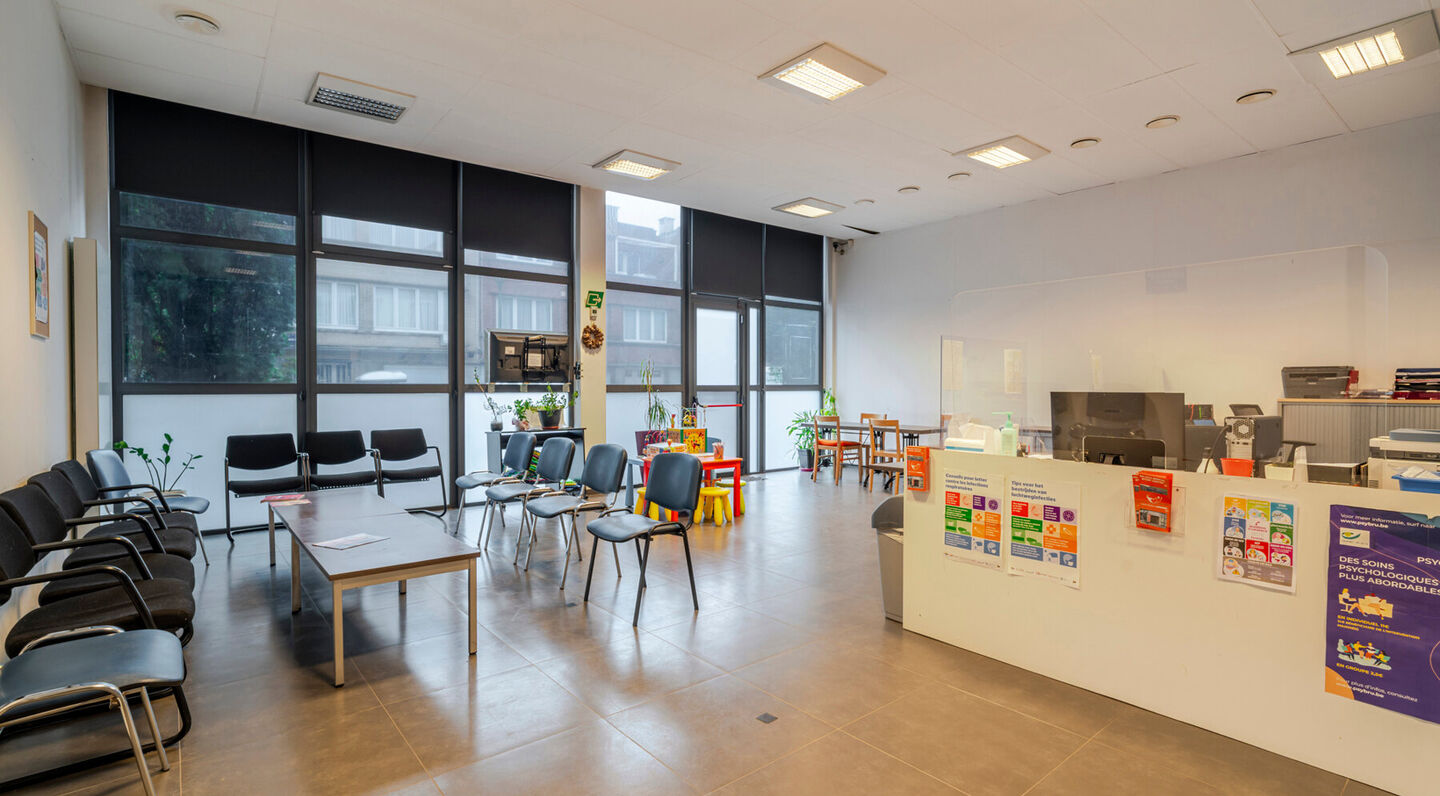 Gebouw voor gemengd gebruik te koop in Molenbeek-Sint-Jan