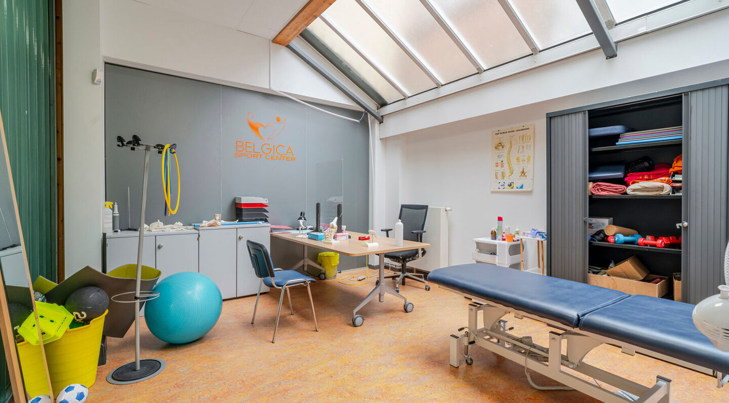 Gebouw voor gemengd gebruik te koop in Molenbeek-Sint-Jan