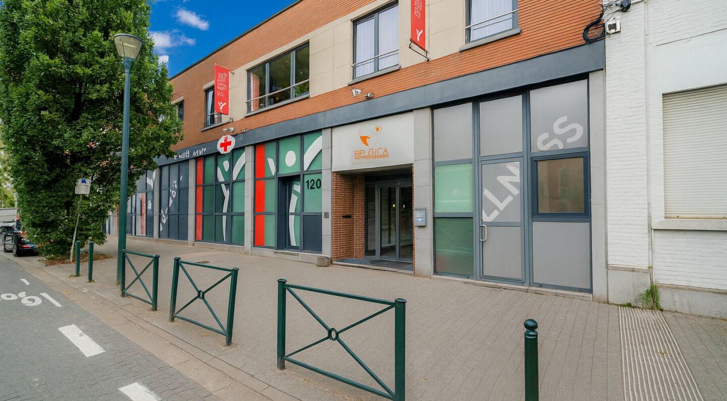 Immeuble à usage multiple à vendre à Molenbeek-Sint-Jan
