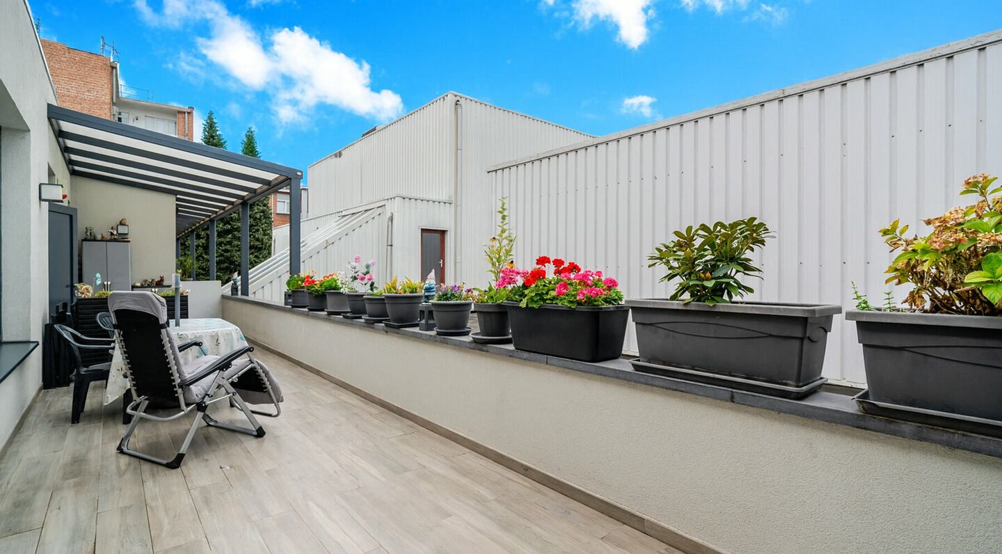 Immeuble à usage multiple à vendre à Molenbeek-Sint-Jan