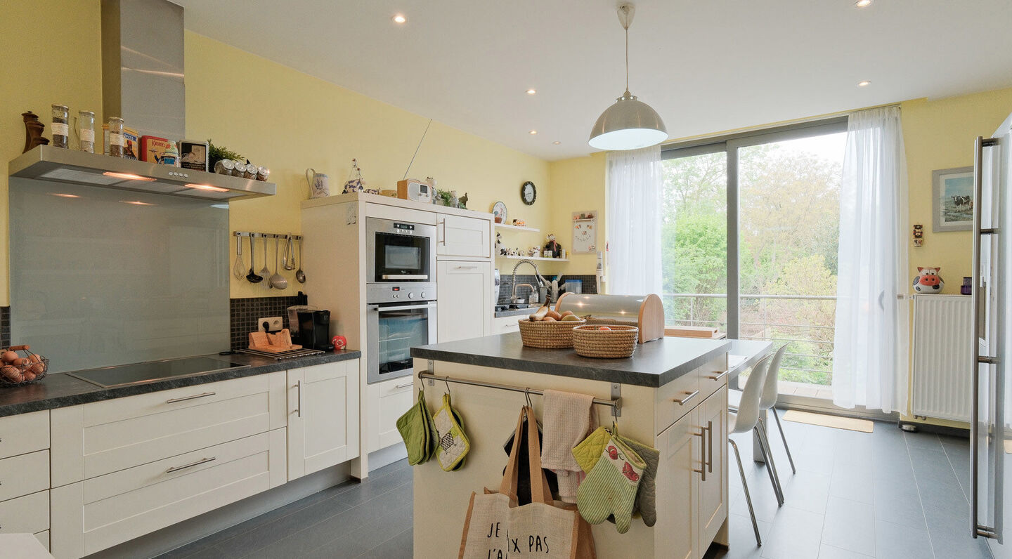 Immeuble mixte à vendre à Brussel