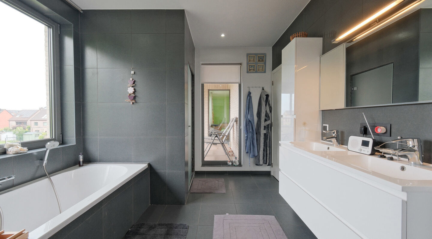 Immeuble mixte à vendre à Brussel