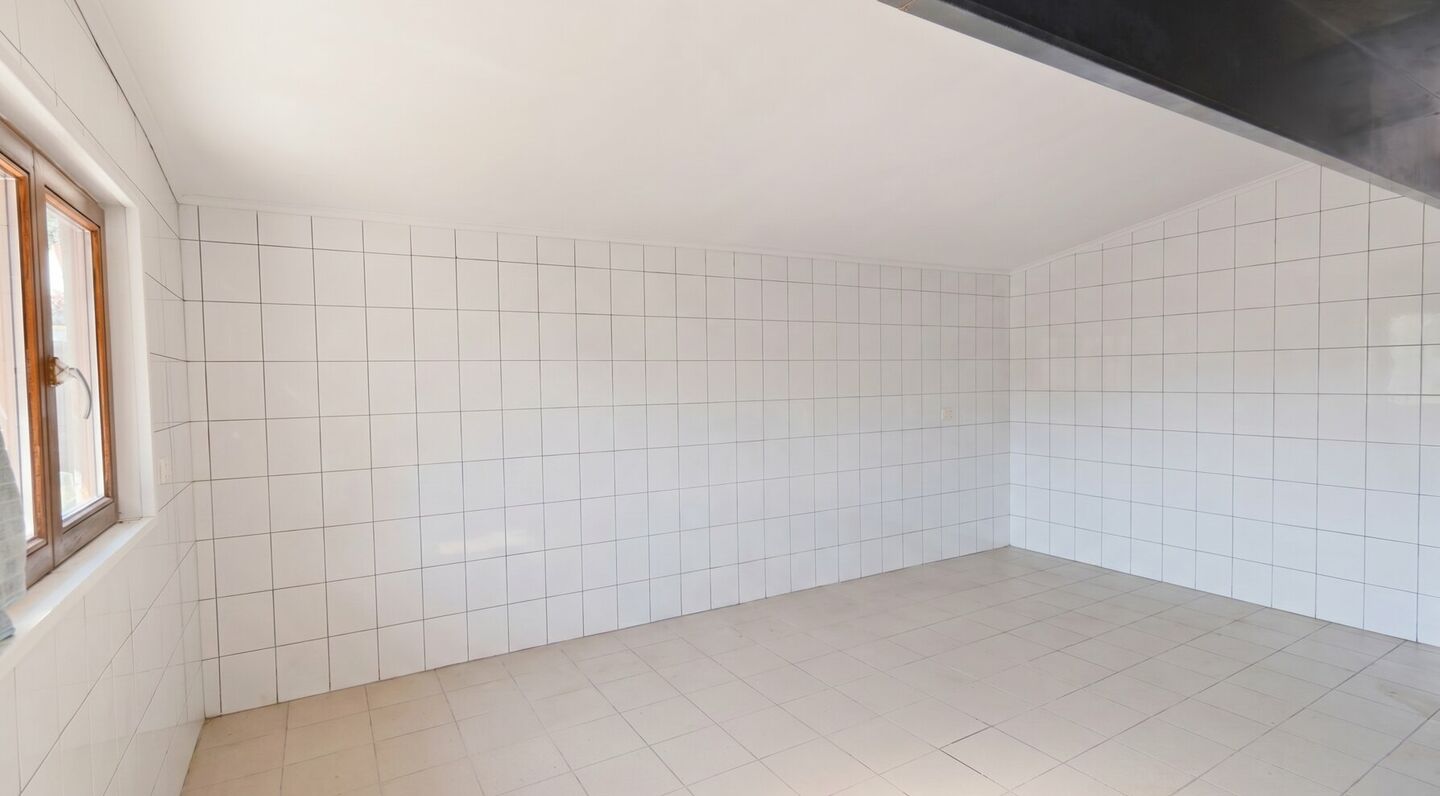 Multi-purpose building for sale in Huldenberg