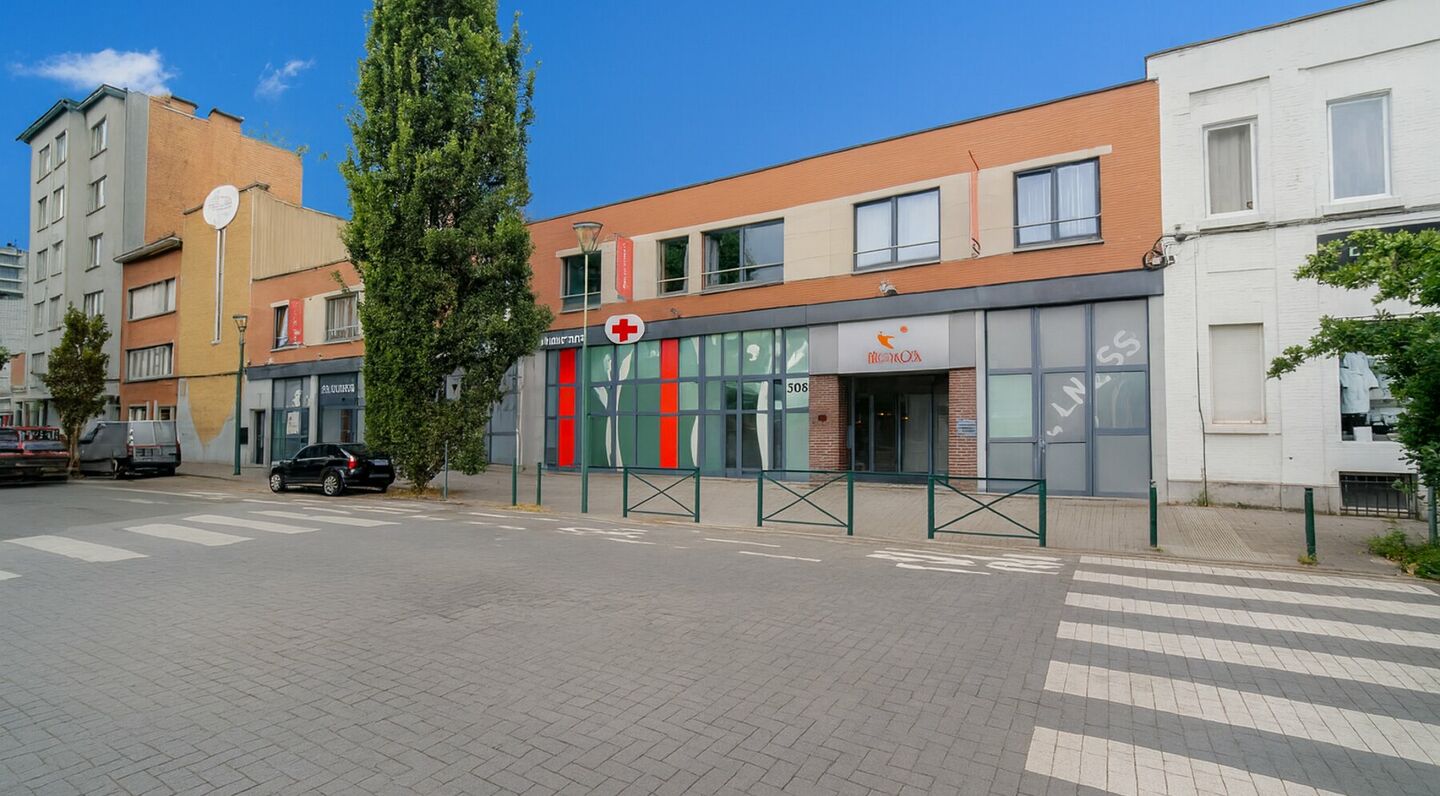 Multi-purpose building for sale in Molenbeek-Sint-Jan