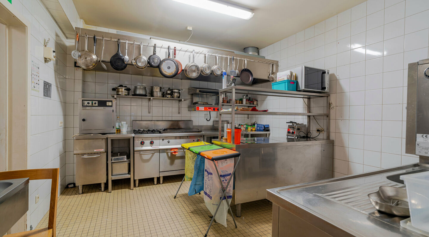 Multi-purpose building for sale in Molenbeek-Sint-Jan