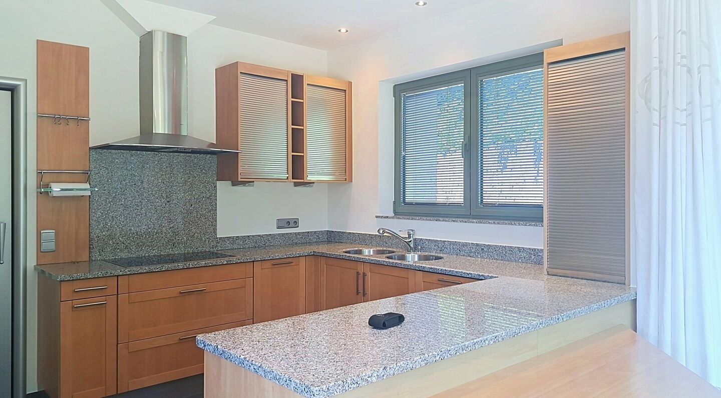 Villa for rent in Bertem