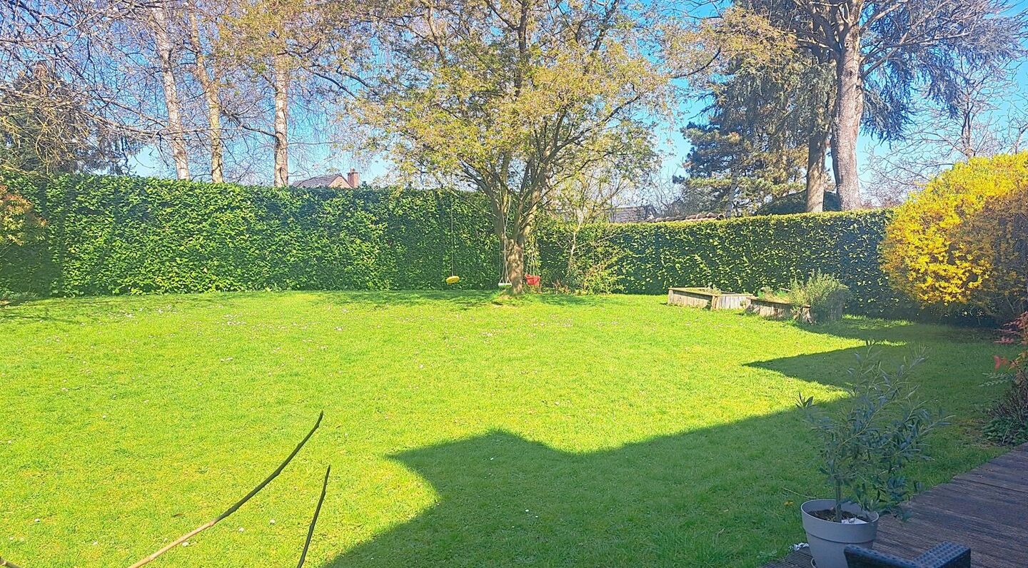 Villa for rent in Overijse