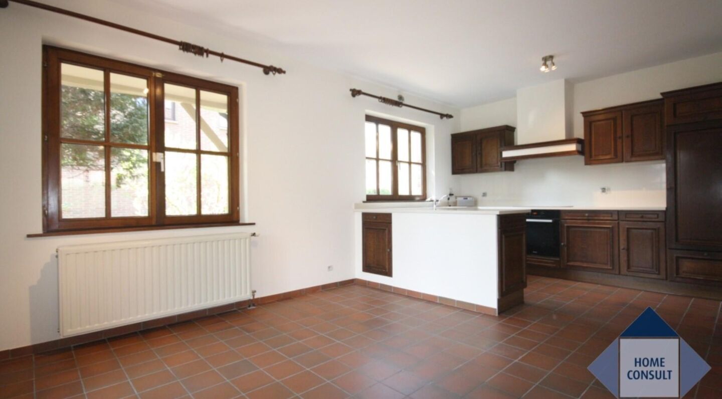Villa for rent in Sterrebeek