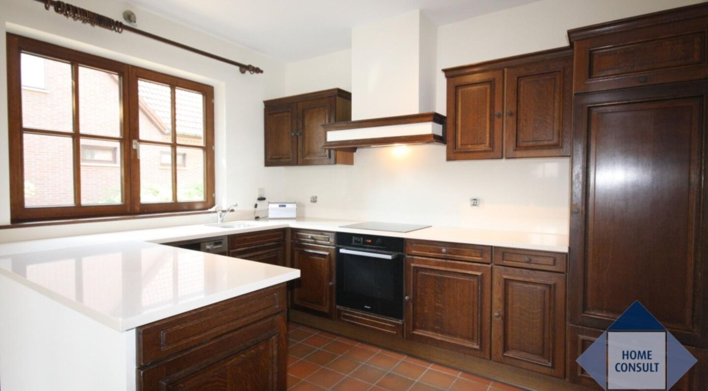 Villa for rent in Sterrebeek