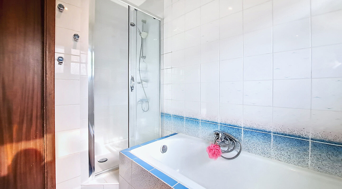 Villa for rent in Sterrebeek