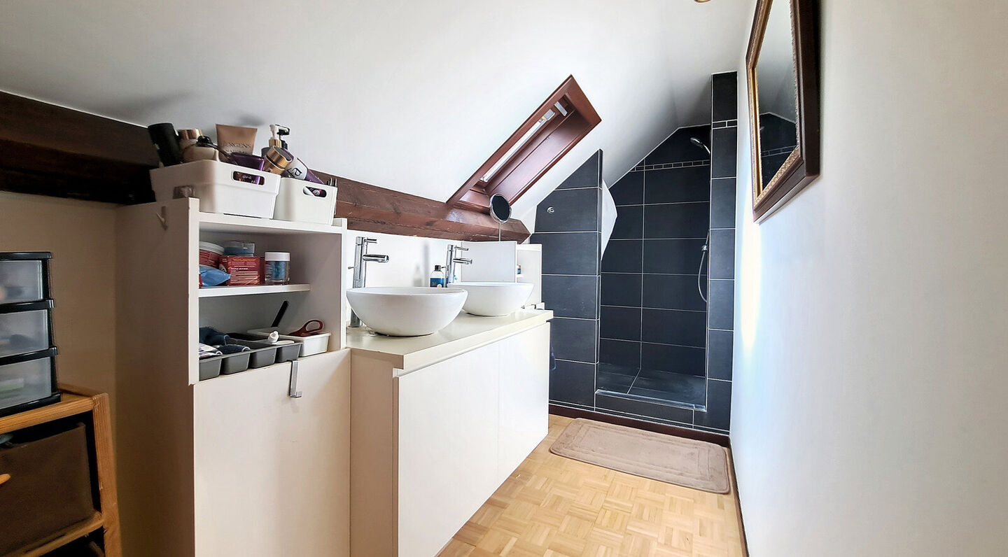 Villa for rent in Sterrebeek