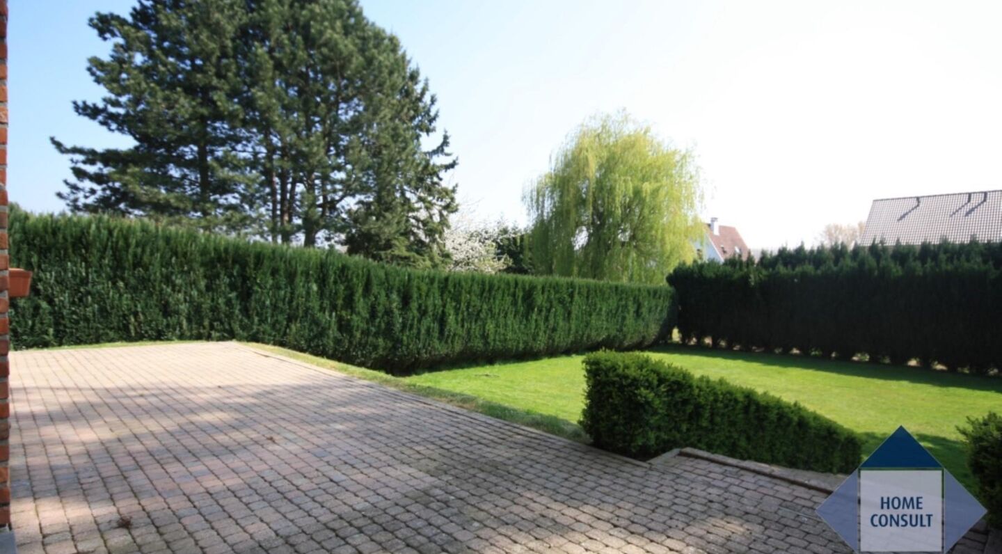 Villa for rent in Sterrebeek