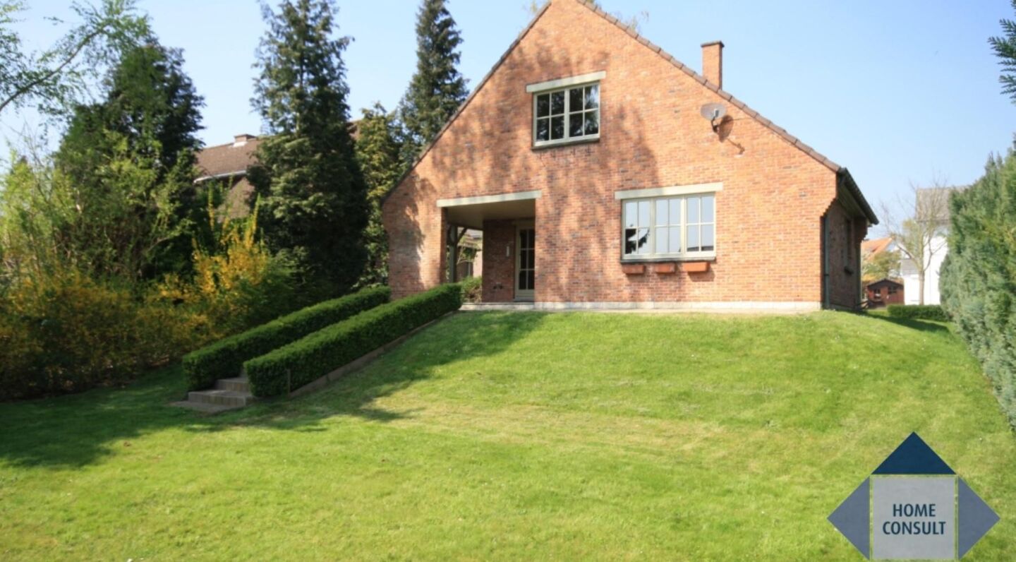 Villa for rent in Sterrebeek