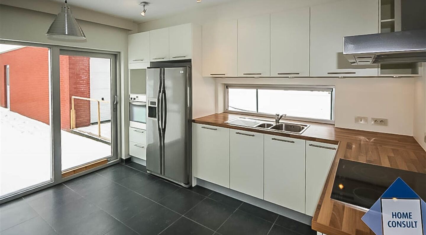Villa for rent in Sterrebeek