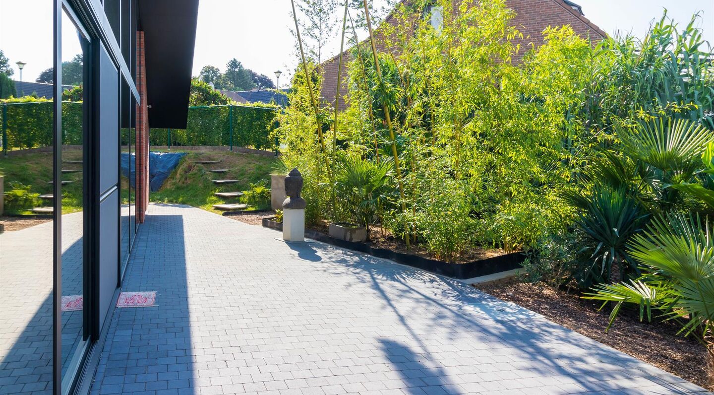Villa for rent in Sterrebeek
