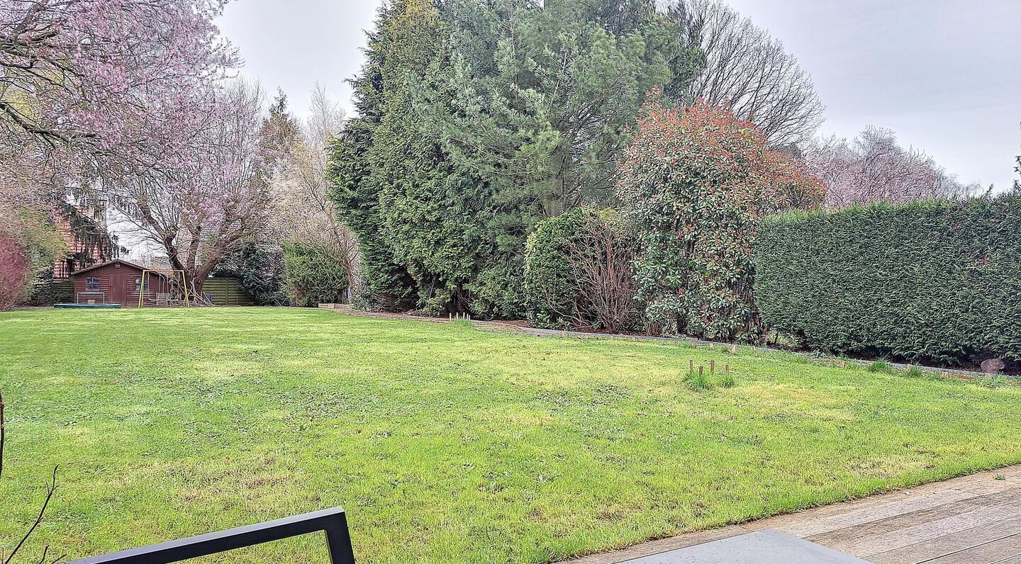 Villa for rent in Sterrebeek