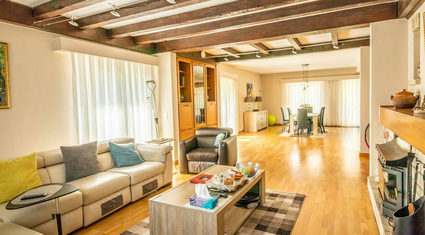 Villa for rent in Sterrebeek