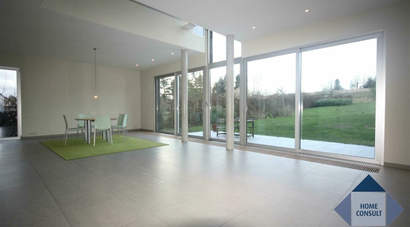 Villa for rent in Vossem